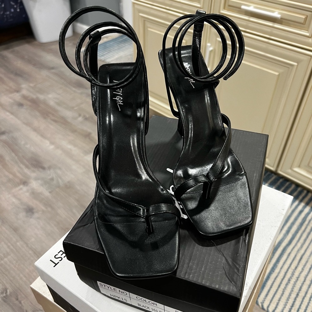 Nasty Gal Sandals